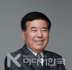 정연석 시인