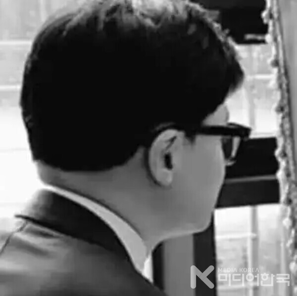 이분은 누구세요. 진실 정직 바른 정치에 바른 마음으로