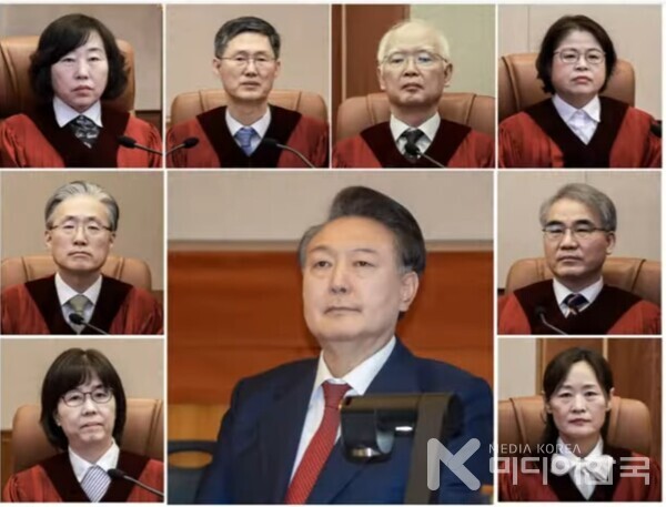 헌법재판관의 사람들. 그런데 사람으로 안 보이는 거는 뭐니?