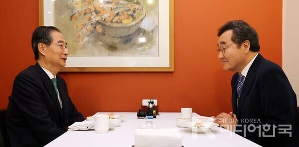 한덕수 이낙연 전 총리의 대선회의