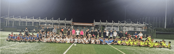 ‘2025 땅끝 해남 전국 유소년 축구 JSSC 페스티벌‘ 지도자 올스타 이벤트 경기 단체사진