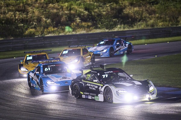 지난 2024 오네 슈퍼레이스 챔피언십 용인 나이트 레이스