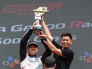 [스포츠] 금호 SLM, 슈퍼레이스 6라운드 인제 주간 레이스서 시즌 4승 달성