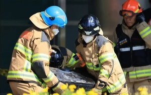 [사회] 행안부. 국가 전산망 담당 공무원 극단선택...그분으로 인해 참 많이 죽어가네?