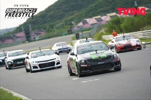 [스포츠] 손에 땀을 쥐게 할 예측불가 레이싱의 서막!